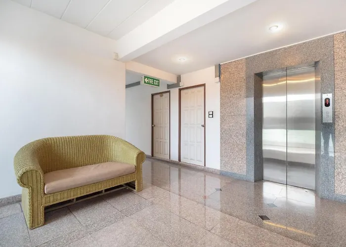 Oyo 519 B Min Airport Hotel 2*
